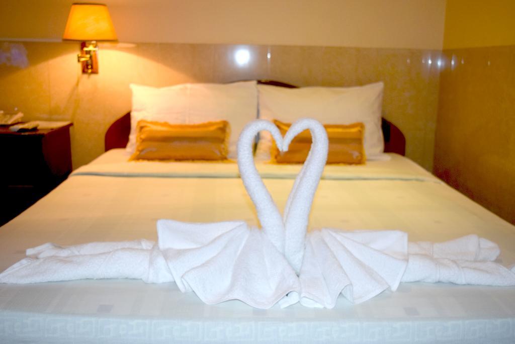 Reaksmey Battambang Hotel المظهر الخارجي الصورة